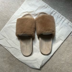 Jenni Kayne slippers/sandals size 10